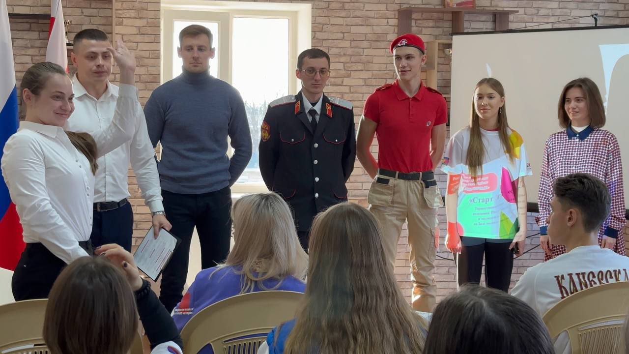 россия для детей. министр образования новосибирской области 2023 фото. снежный десант 2023 новосибирская область. молодёжь. молодежное движение.