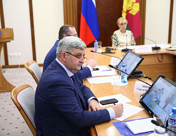 15 декабря 2022 г. состоялось итоговое заседание краевой комиссии по делам несовершеннолетних и защите их прав