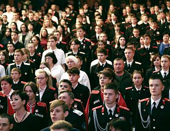 Глава региона Вениамин Кондратьев посетил съезд и выставку Союза казачьей молодежи Кубани