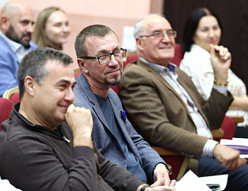 �������� ����� ������������ ������ ����� � �����