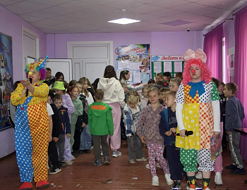 В Мостовском районе проведена детская развлекательная программа «Страна Детства»