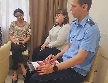 В Кореновском районе проведена межведомственная встреча представителей КДН и ЗП и судебных приставов-исполнителей