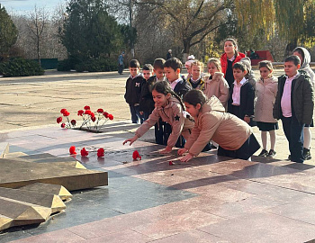 В Кавказском районе проведены мероприятия патриотической направленности в рамках Дня Неизвестного солдата