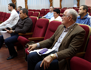 �������� ����� ������������ ������ ����� � �����